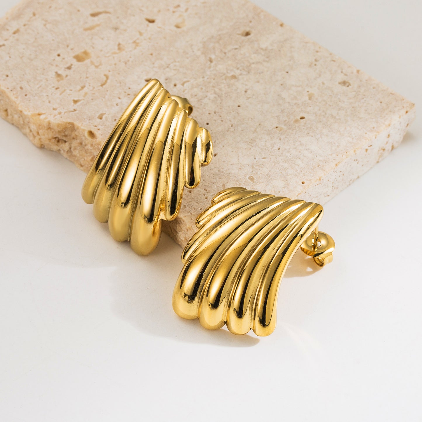Lily earrings