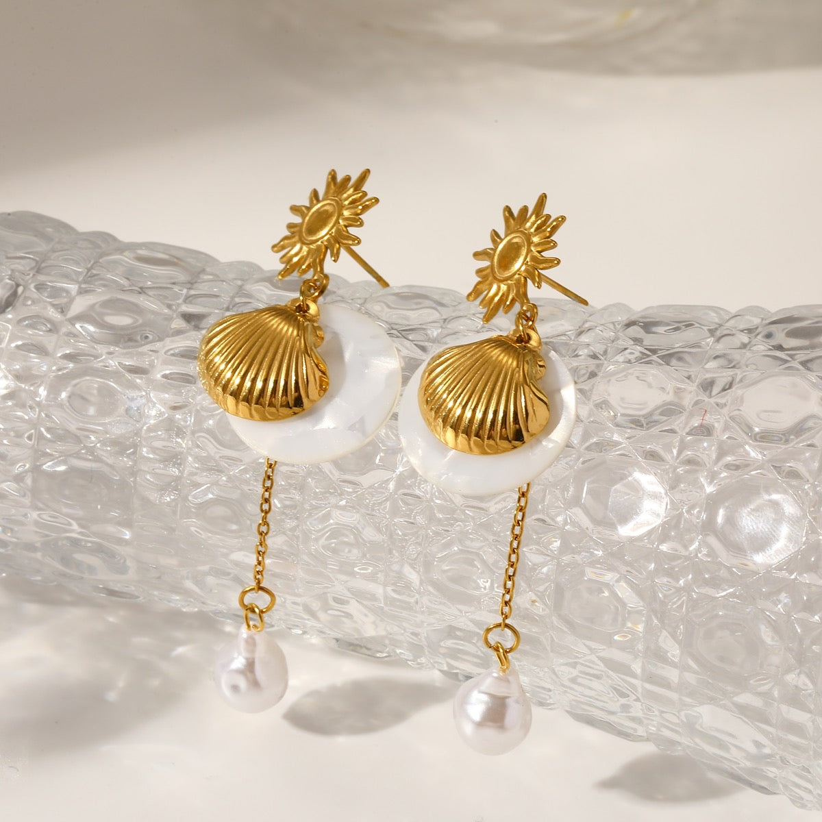 The “Dysis - Δύση” earrings