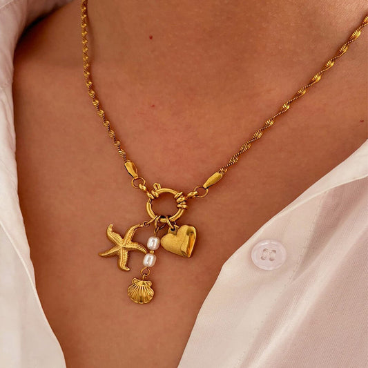 Isola necklace