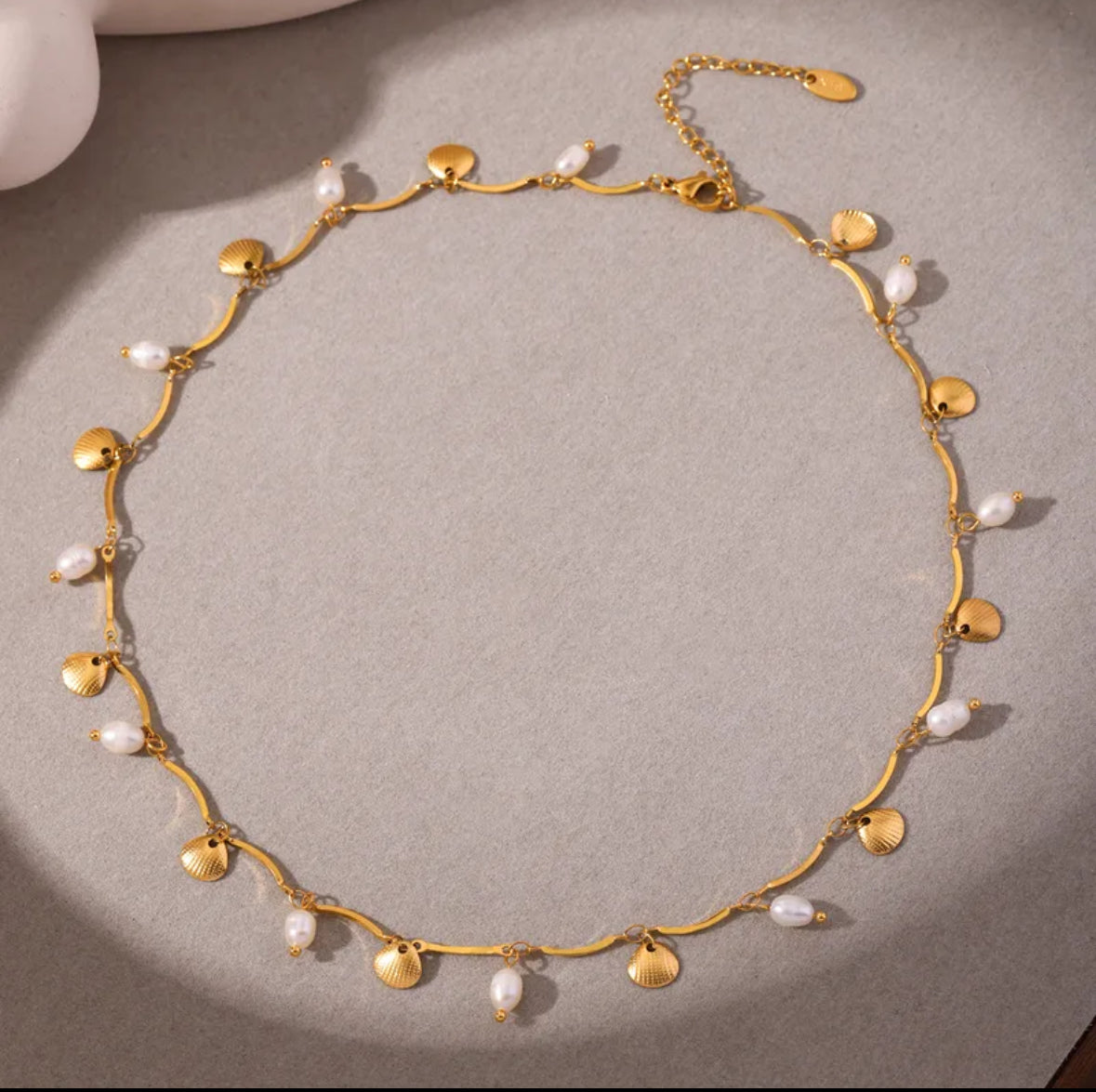 Coralie necklace
