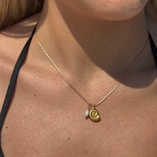 Coralyn necklace
